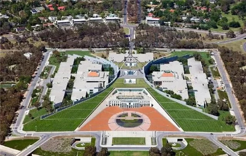 人口不到40萬,城市設計新穎獨特