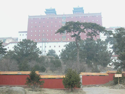 張敏:承德市山莊南區(qū)舊城改造規(guī)劃