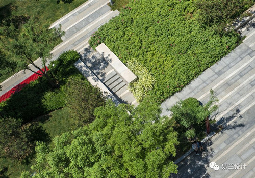 陳躍中與天津大學師生探討街景重構(gòu)景觀策略