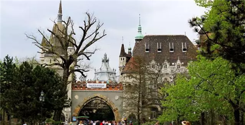 城市公園作為公共空間,如何展現城市魅力