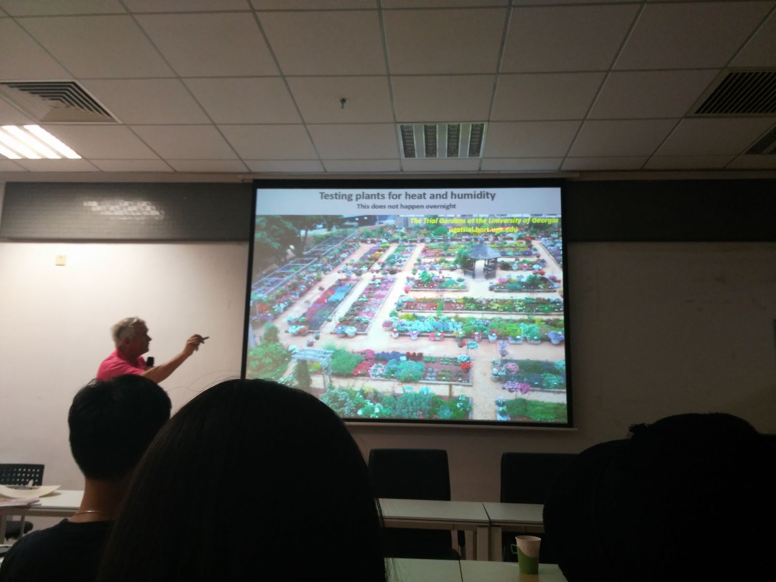 北美園藝學(xué)會(huì)最高榮譽(yù)得主:草花最新品種及其露地應(yīng)用