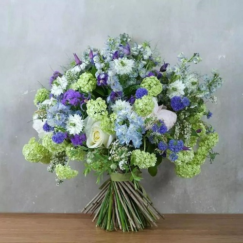 簡單又好看——八大花藝配色法