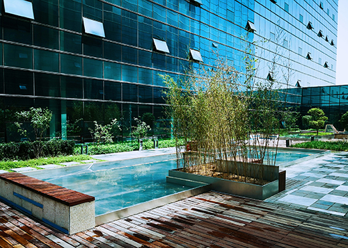 園冶杯專業(yè)獎:新華國際廣場天井園林景觀