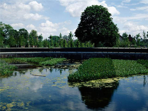 埃菲爾鐵塔周邊將改造為大花園,由哪位大師設計?