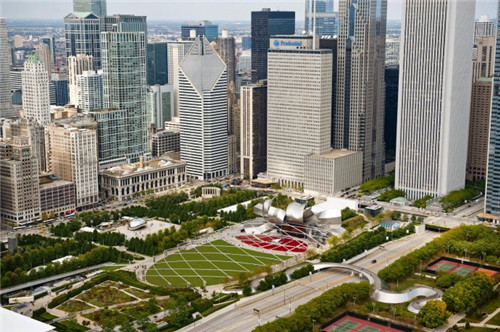 埃菲爾鐵塔周邊將改造為大花園,由哪位大師設計?