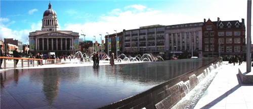 埃菲爾鐵塔周邊將改造為大花園,由哪位大師設計?