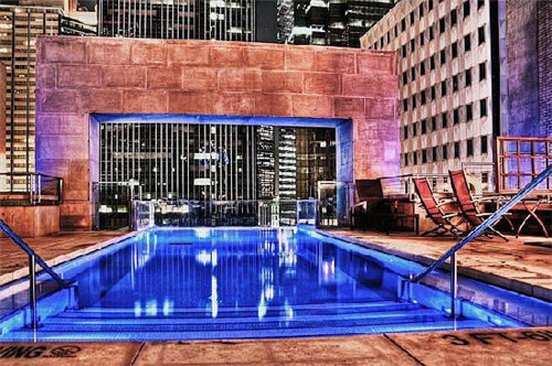 無邊際泳池，令人驚嘆的空中景觀