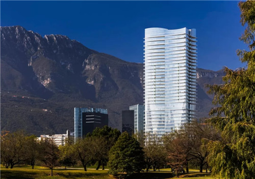 著名建筑大師西薩·佩里逝世