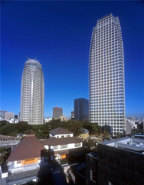 著名建筑大師西薩·佩里逝世