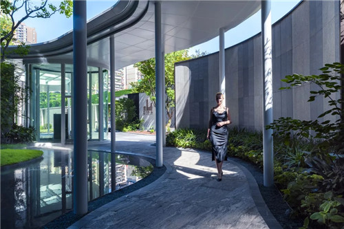 湖山有容,退貯溪谷——重慶弘陽·天宸一品