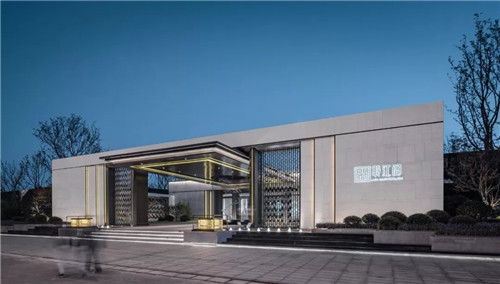 一只魚的自我意識 | 鎮江中南聆江閣