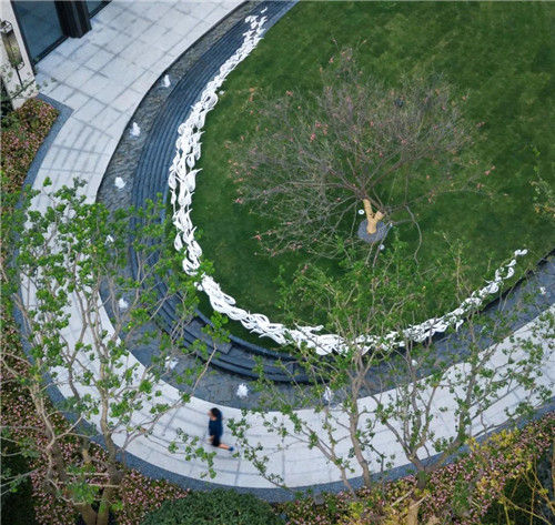 一只魚的自我意識 | 鎮江中南聆江閣