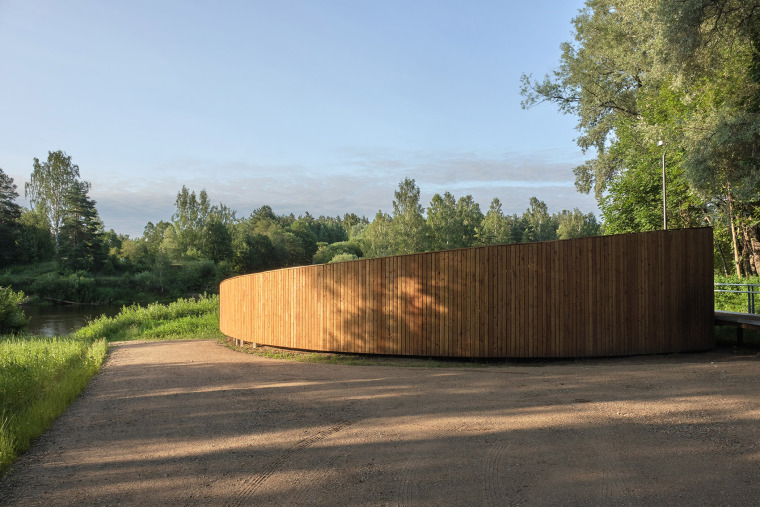 拉脫維亞感官公園里的人行步道與觀景平臺