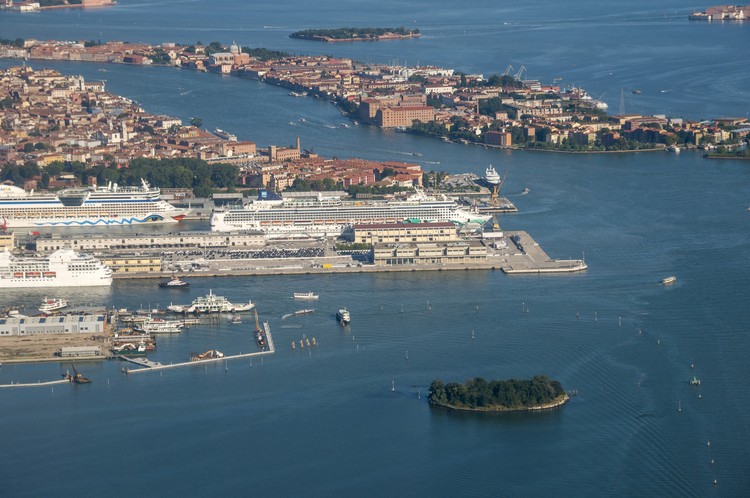 為何這威尼斯經(jīng)常遭受洪災(zāi)