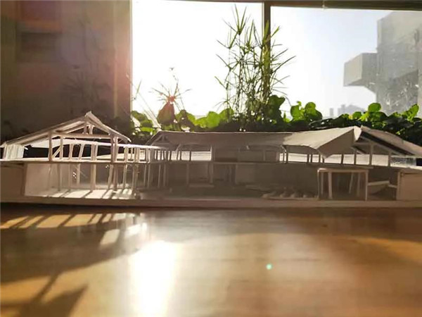 地平線下的圓形劇場