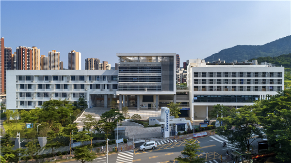 深圳云海學校:以高效布局應對復雜場地