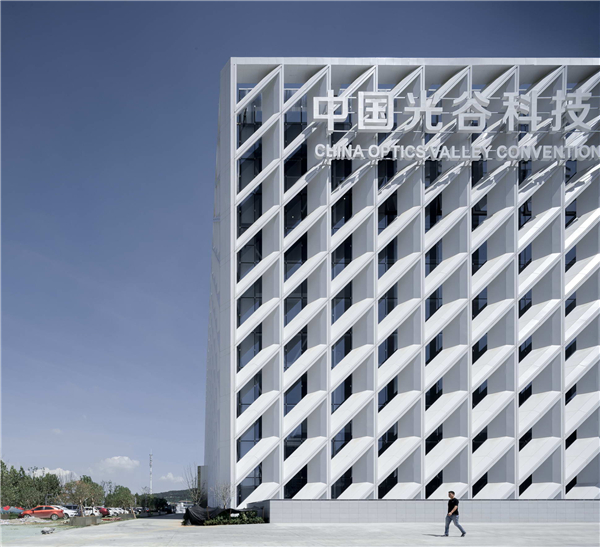 揭秘！曾變身武漢方艙醫院的中國光谷科技會展中心