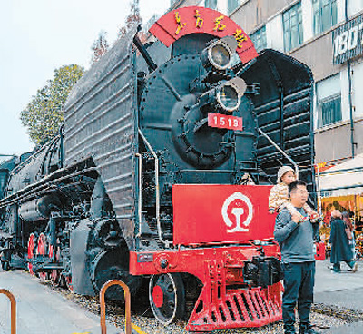 成都東郊:工業(yè)“銹帶”進(jìn)身時(shí)尚“秀帶”