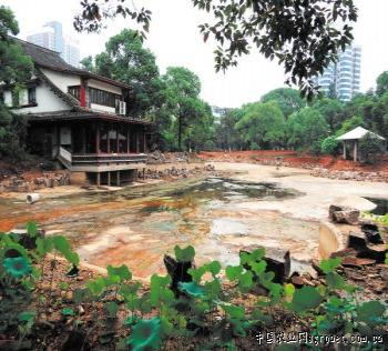 湖南長沙曉園公園10月?lián)Q新裝