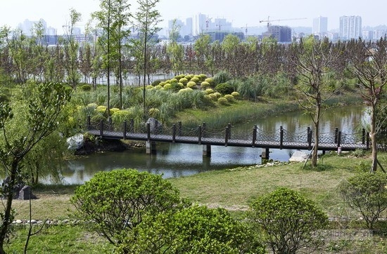 畢路德設(shè)計的四川遂寧涪江濕地公園