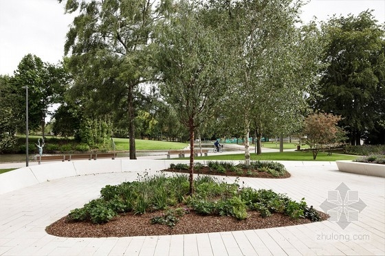 HTA設(shè)計(jì)的英國斯蒂夫尼奇城中心花園