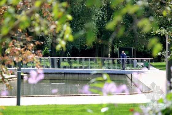 HTA設計的英國斯蒂夫尼奇城中心花園