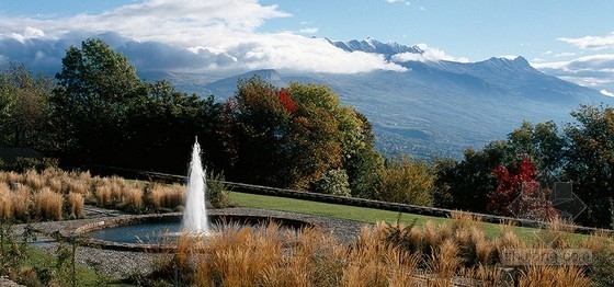 ADPD設計的法國沙朗斯梯田花園