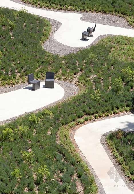 Estudio Caballero Colón設計的西班牙療養院花園