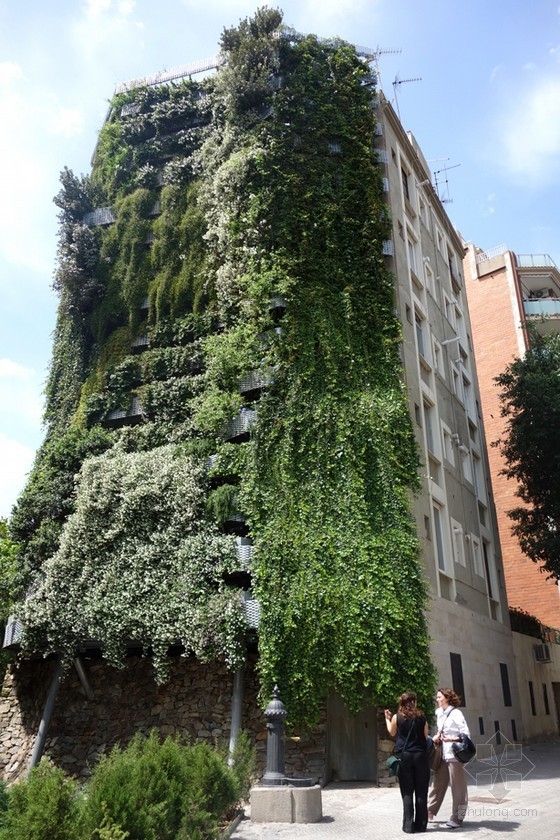巴塞羅那住宅垂直花園